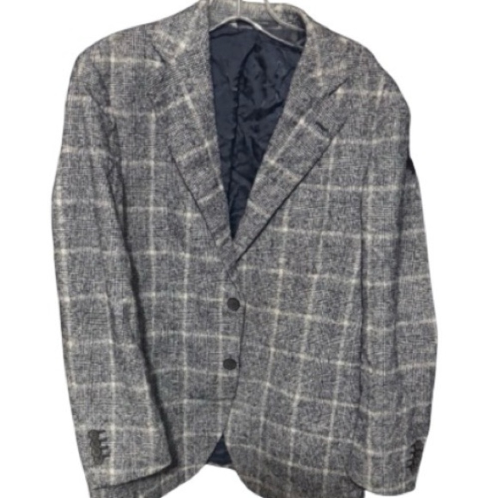 Sophisticated Windowpane Sport Coat in Heather Gray